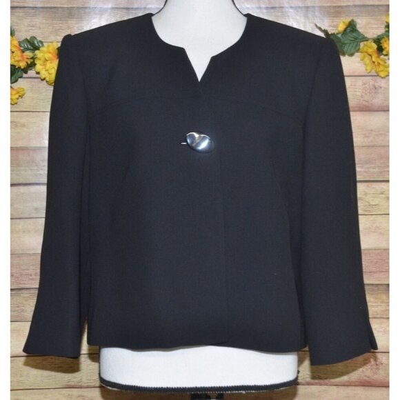 Liz Claiborne Ladies 14 Black Single Button Blazer Jacket Cropped Career Office - Picture 1 of 10
